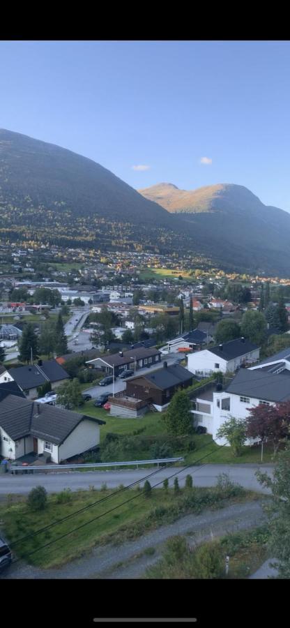 Apartament Leilighet Stryn Zewnętrze zdjęcie