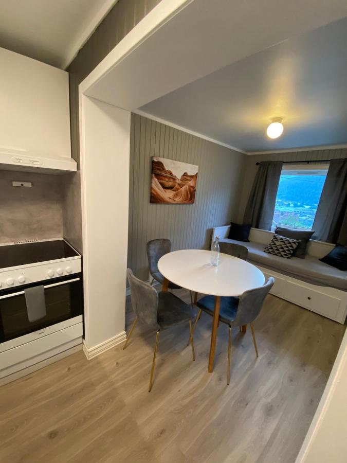 Apartament Leilighet Stryn Zewnętrze zdjęcie